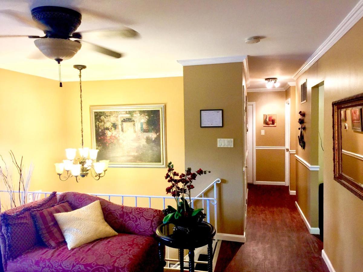 Charity'S Haven II Apartment Waldorf Exterior photo